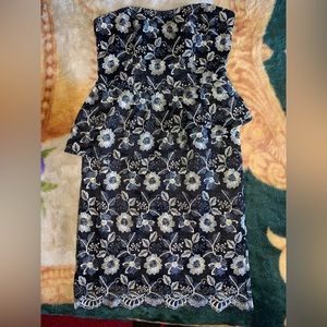 5/48 black floral dress